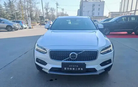 Volvo V90 Cross Country I рестайлинг, 2025 год, 7 900 000 рублей, 2 фотография