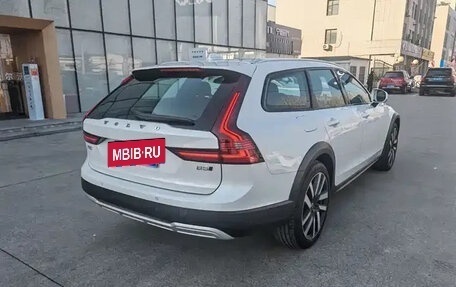 Volvo V90 Cross Country I рестайлинг, 2025 год, 7 900 000 рублей, 4 фотография