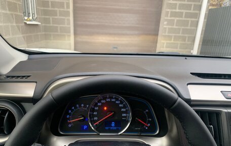 Toyota RAV4, 2015 год, 2 090 000 рублей, 7 фотография