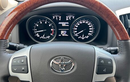 Toyota Land Cruiser 200, 2015 год, 5 570 000 рублей, 15 фотография