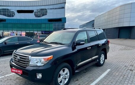 Toyota Land Cruiser 200, 2015 год, 5 570 000 рублей, 8 фотография