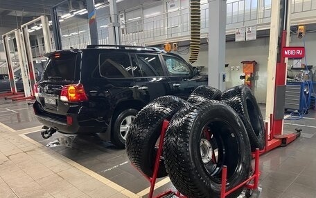 Toyota Land Cruiser 200, 2015 год, 5 570 000 рублей, 18 фотография