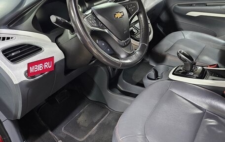 Chevrolet Bolt, 2017 год, 2 200 000 рублей, 22 фотография