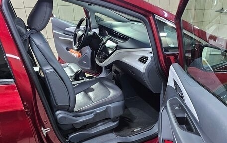 Chevrolet Bolt, 2017 год, 2 200 000 рублей, 24 фотография