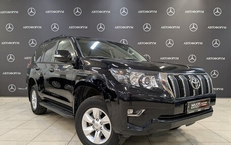 Toyota Land Cruiser Prado 150 рестайлинг 2, 2021 год, 5 920 000 рублей, 3 фотография