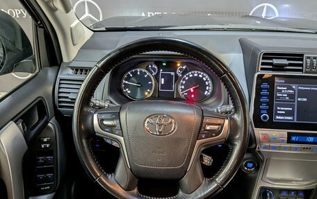 Toyota Land Cruiser Prado 150 рестайлинг 2, 2021 год, 5 920 000 рублей, 16 фотография