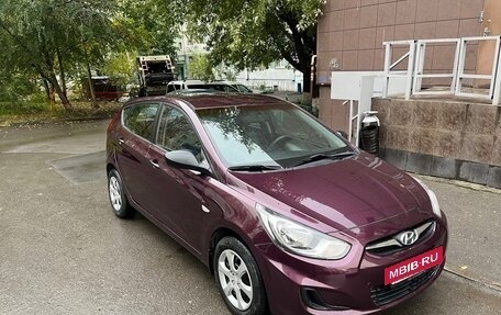 Hyundai Solaris II рестайлинг, 2013 год, 740 000 рублей, 2 фотография