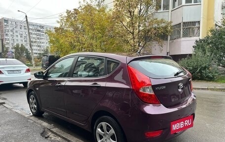Hyundai Solaris II рестайлинг, 2013 год, 740 000 рублей, 8 фотография