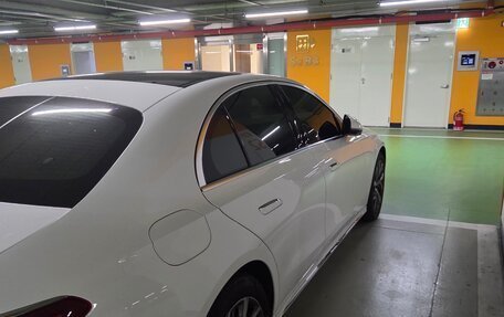 Mercedes-Benz E-Класс, 2024 год, 6 480 000 рублей, 3 фотография