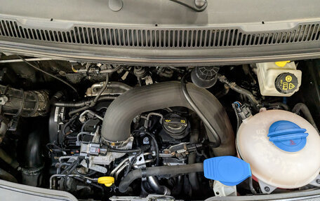 Volkswagen Caravelle T6 рестайлинг, 2018 год, 3 655 000 рублей, 9 фотография