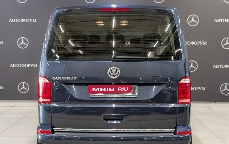 Volkswagen Caravelle T6 рестайлинг, 2018 год, 3 655 000 рублей, 6 фотография