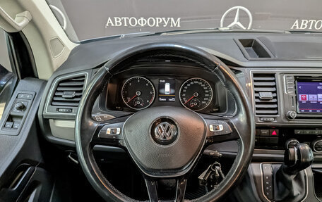 Volkswagen Caravelle T6 рестайлинг, 2018 год, 3 655 000 рублей, 21 фотография