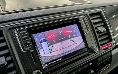 Volkswagen Caravelle T6 рестайлинг, 2018 год, 3 655 000 рублей, 25 фотография