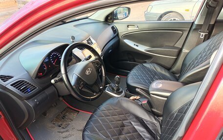 Hyundai Solaris II рестайлинг, 2013 год, 770 000 рублей, 7 фотография