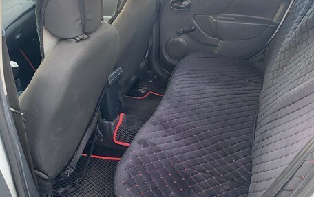 Renault Logan II, 2021 год, 780 000 рублей, 10 фотография