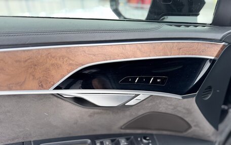 Audi A8, 2018 год, 4 295 000 рублей, 11 фотография