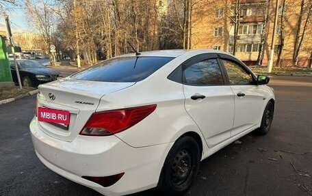 Hyundai Solaris II рестайлинг, 2014 год, 590 000 рублей, 4 фотография