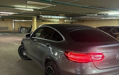 Mercedes-Benz GLC Coupe, 2019 год, 4 200 000 рублей, 6 фотография