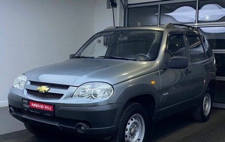Chevrolet Niva I рестайлинг, 2010 год, 500 000 рублей, 1 фотография