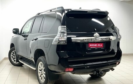 Toyota Land Cruiser Prado 150 рестайлинг 2, 2017 год, 4 075 000 рублей, 6 фотография