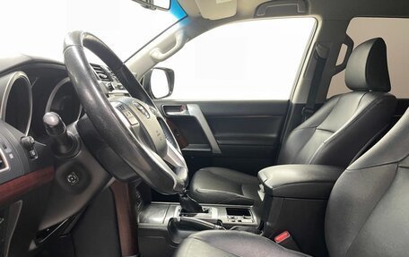 Toyota Land Cruiser Prado 150 рестайлинг 2, 2017 год, 4 075 000 рублей, 11 фотография