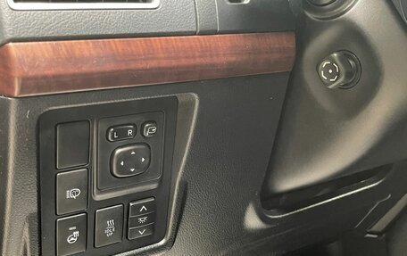 Toyota Land Cruiser Prado 150 рестайлинг 2, 2017 год, 4 075 000 рублей, 20 фотография