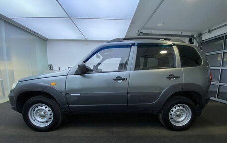 Chevrolet Niva I рестайлинг, 2010 год, 500 000 рублей, 10 фотография