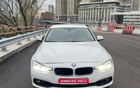 BMW 3 серия, 2015 год, 1 800 000 рублей, 3 фотография