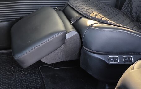 Hyundai Staria, 2023 год, 5 970 000 рублей, 16 фотография