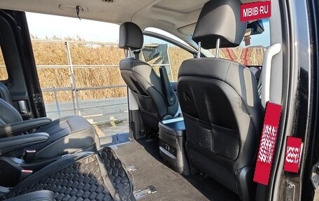 Hyundai Staria, 2023 год, 5 970 000 рублей, 14 фотография