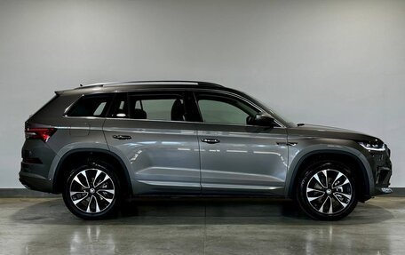 Skoda Kodiaq I, 2025 год, 4 690 000 рублей, 6 фотография