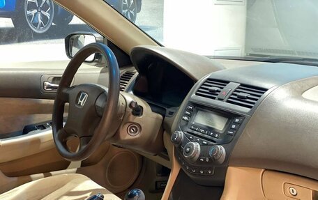 Honda Accord VII рестайлинг, 2003 год, 500 000 рублей, 9 фотография