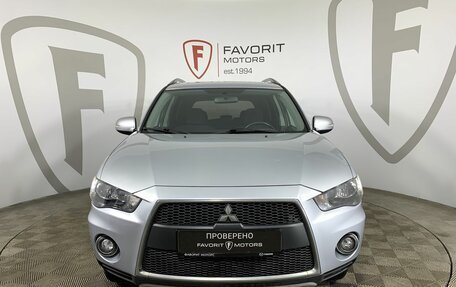 Mitsubishi Outlander III рестайлинг 3, 2010 год, 929 000 рублей, 2 фотография