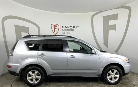 Mitsubishi Outlander III рестайлинг 3, 2010 год, 929 000 рублей, 4 фотография