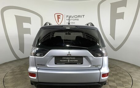 Mitsubishi Outlander III рестайлинг 3, 2010 год, 929 000 рублей, 3 фотография