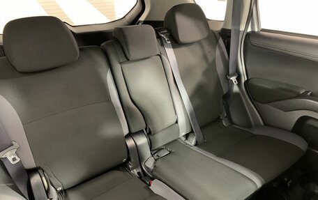 Mitsubishi Outlander III рестайлинг 3, 2010 год, 929 000 рублей, 15 фотография