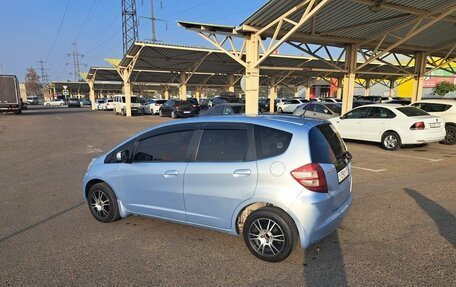 Honda Fit III, 2007 год, 560 000 рублей, 3 фотография