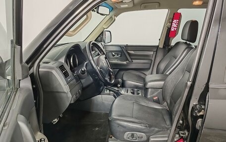 Mitsubishi Pajero IV, 2013 год, 2 099 000 рублей, 16 фотография