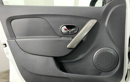 Renault Sandero II рестайлинг, 2014 год, 710 000 рублей, 8 фотография