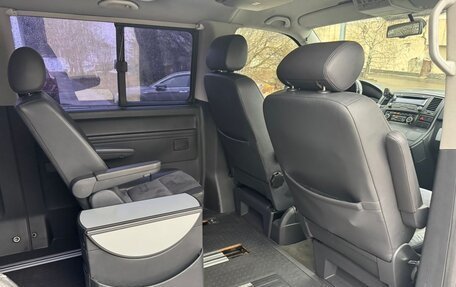 Volkswagen Multivan T5, 2011 год, 1 930 000 рублей, 16 фотография