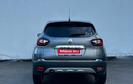 Renault Kaptur I рестайлинг, 2017 год, 1 260 000 рублей, 6 фотография