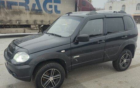 Chevrolet Niva I рестайлинг, 2011 год, 560 000 рублей, 8 фотография
