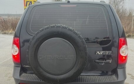 Chevrolet Niva I рестайлинг, 2011 год, 560 000 рублей, 5 фотография