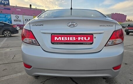 Hyundai Solaris II рестайлинг, 2013 год, 890 000 рублей, 6 фотография