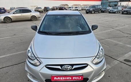 Hyundai Solaris II рестайлинг, 2013 год, 890 000 рублей, 11 фотография