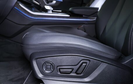Audi Q7, 2025 год, 13 000 000 рублей, 17 фотография