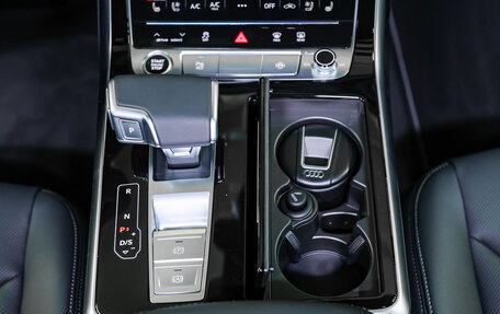 Audi Q7, 2025 год, 13 000 000 рублей, 25 фотография