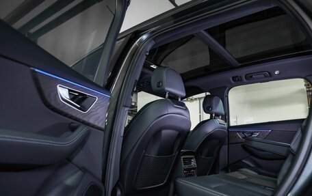 Audi Q7, 2025 год, 13 000 000 рублей, 26 фотография