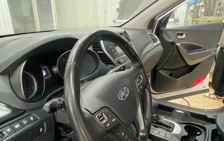 Hyundai Santa Fe III рестайлинг, 2016 год, 2 050 000 рублей, 9 фотография