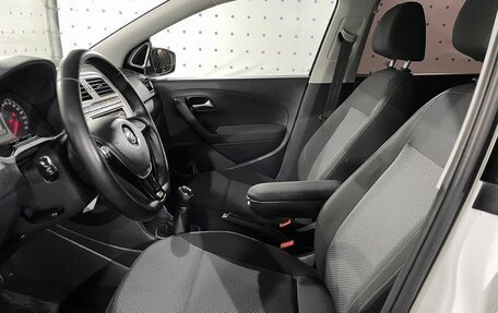 Volkswagen Polo VI (EU Market), 2016 год, 1 080 000 рублей, 11 фотография